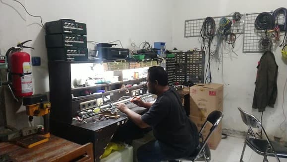 Riset dan pengujian laboratorium